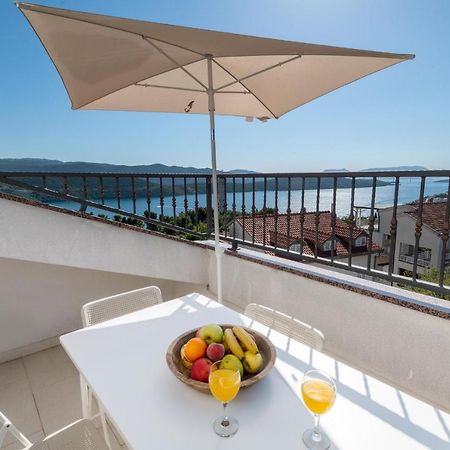 Apartment Familia Неум Екстер'єр фото