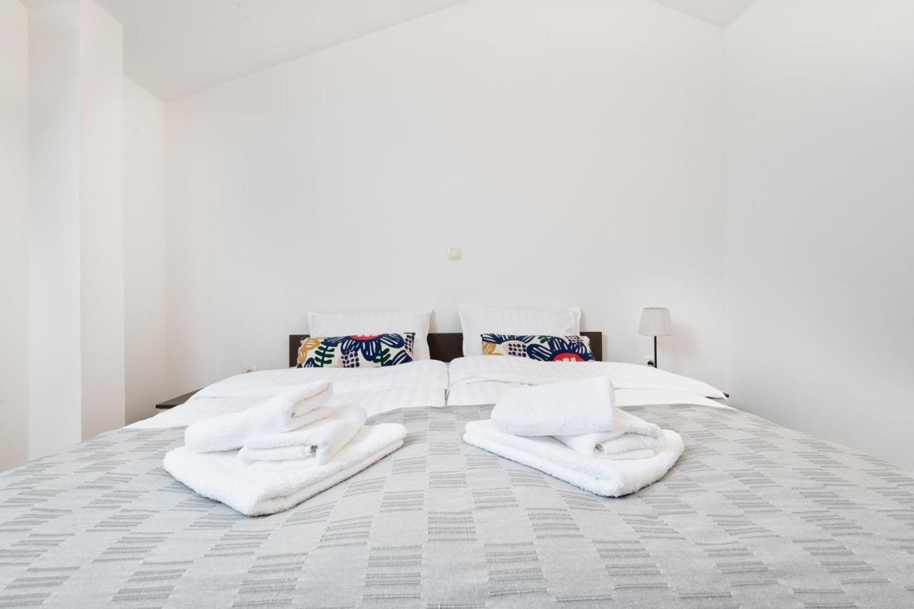 Apartment Familia Неум Екстер'єр фото