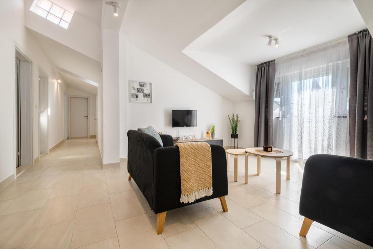 Apartment Familia Неум Екстер'єр фото